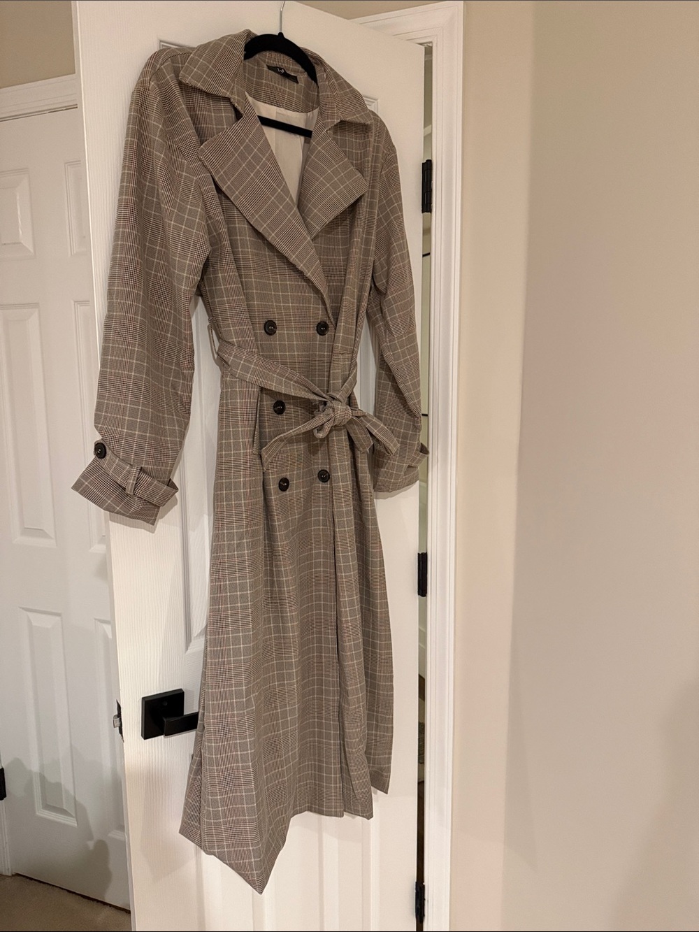 Lulus Plaid Double-Breasted Trench Dress in Taupe